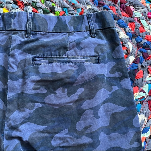 Khakis By Gap Blue Camouflage Boyfriend Roll-Up Shorts Women’s Size 8 Bermudas - Picture 10 of 16